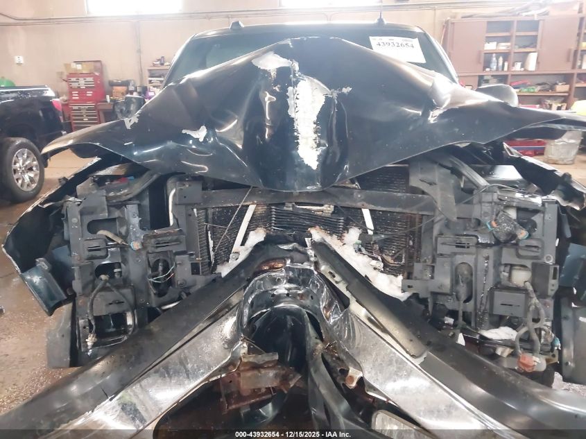 2005 Chevrolet Silverado 1500 Z71 VIN: 2GCEK13T951140247 Lot: 43932654