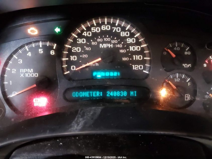 2005 Chevrolet Silverado 1500 Z71 VIN: 2GCEK13T951140247 Lot: 43932654