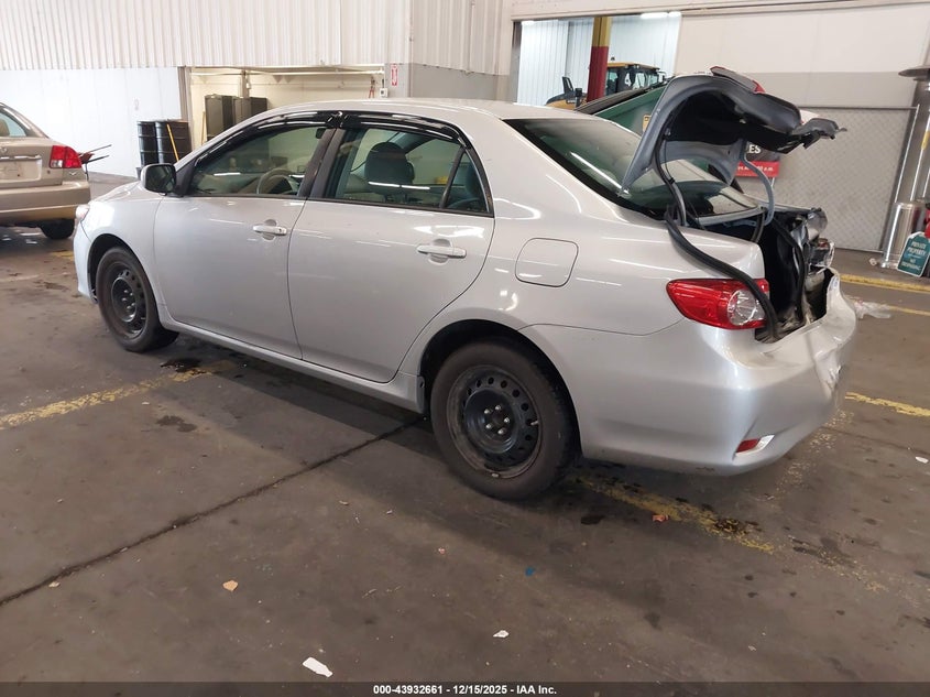 2012 Toyota Corolla 1.8 Le silver Lot 111043932661 Vin 2T1BU4EE8CC796211