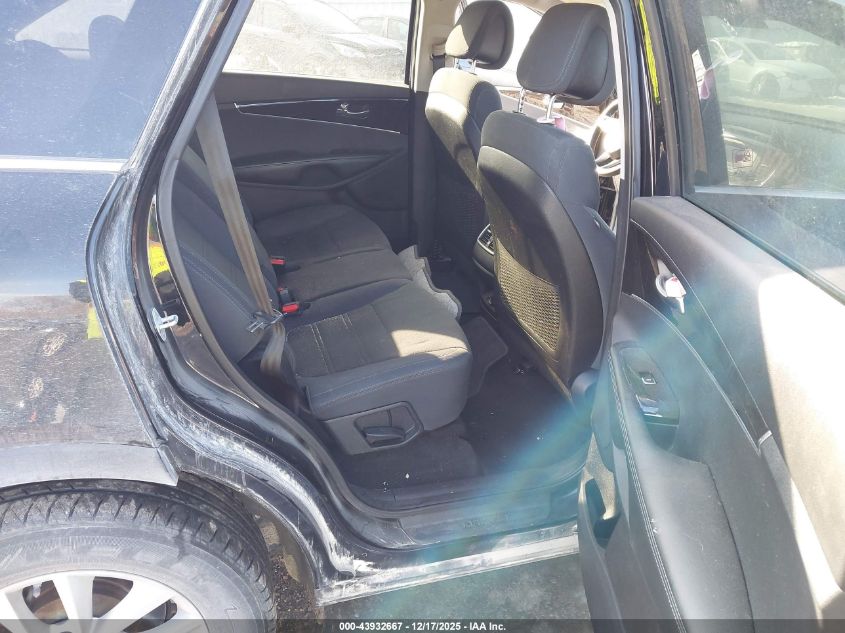 2016 Kia Sorento 2.4L L VIN: 5XYPG4A39GG043587 Lot: 43932667