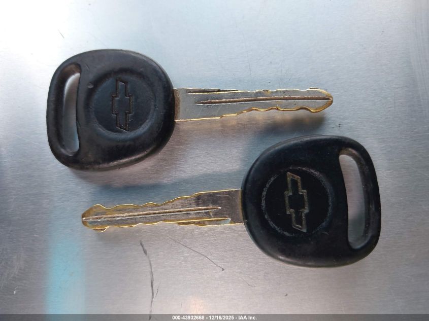 2003 Chevrolet Suburban 1500 Lt VIN: 3GNEC16T33G135291 Lot: 43932668