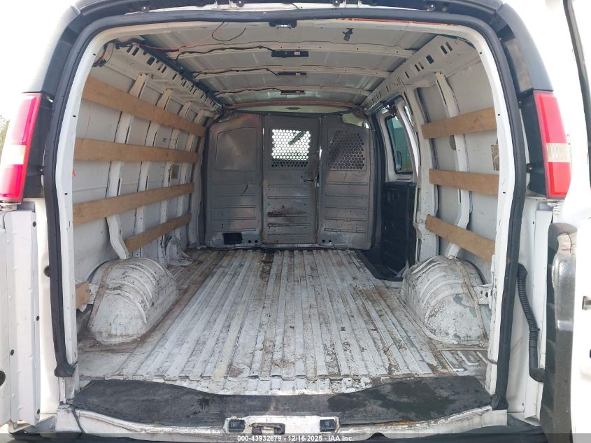 2015 GMC Savana 2500 Work Van VIN: 1GTW7FCF8F1901757 Lot: 43932679