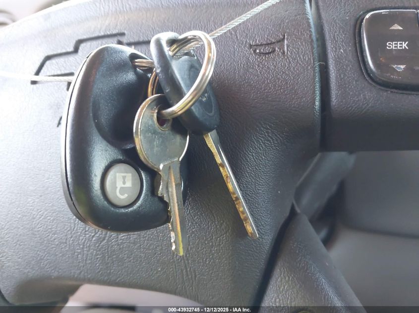 2004 Chevrolet Tahoe Lt VIN: 1GNEK13Z34J147212 Lot: 43932745