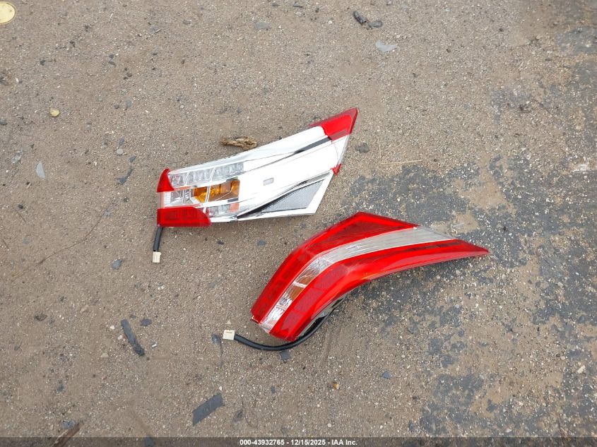 2014 Toyota Avalon Hybrid Xle Touring VIN: 4T1BD1EB0EU034013 Lot: 43932765