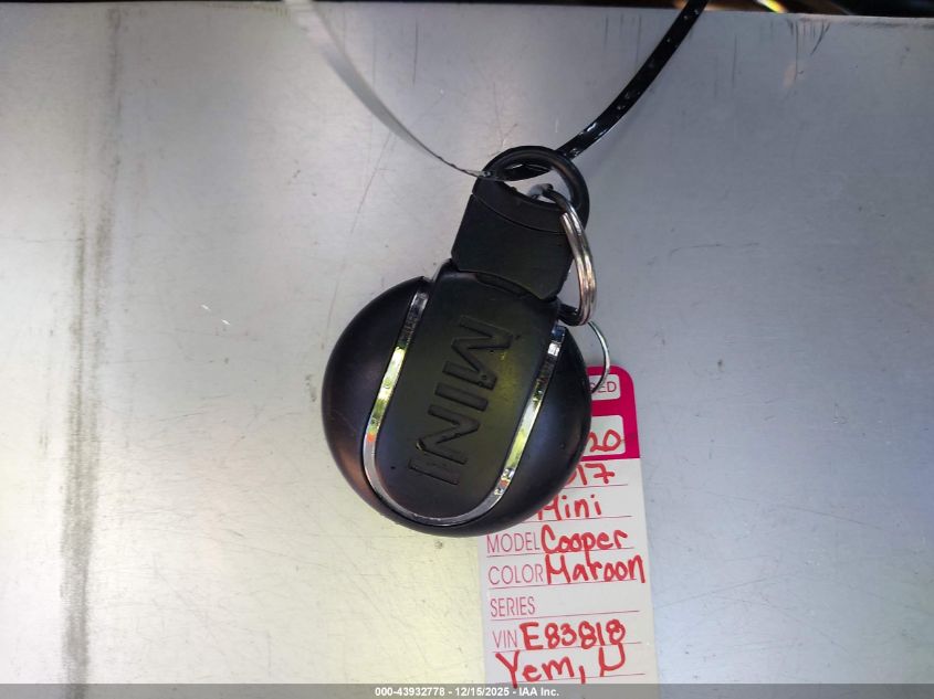 2017 Mini Clubman Cooper S VIN: WMWLU5C32H2E83818 Lot: 43932778