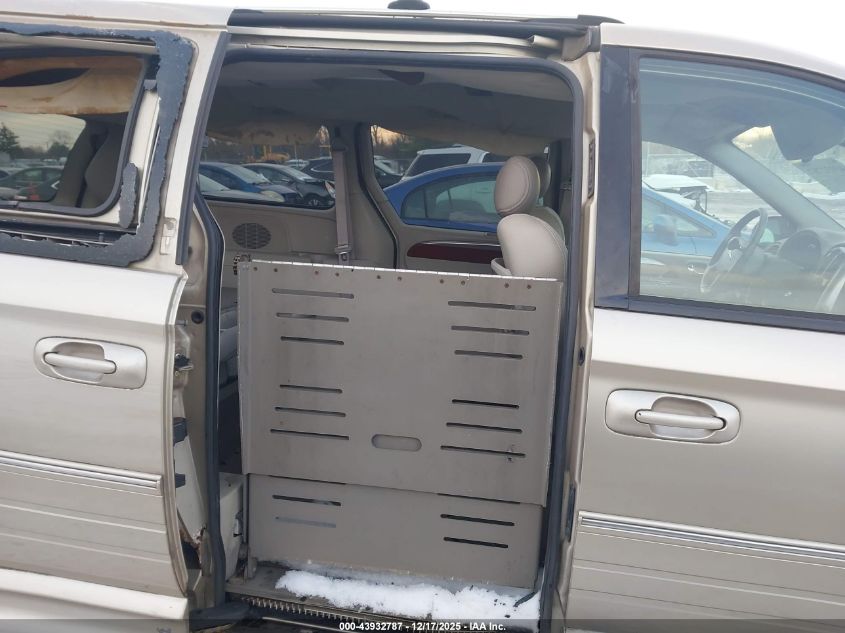 2006 Chrysler Town & Country Limited VIN: 2A8GP64LX6R797771 Lot: 43932787