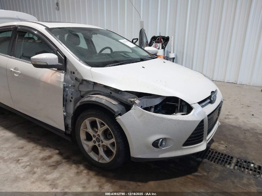 2014 Ford Focus Titanium VIN: 1FADP3J28EL196926 Lot: 43932798
