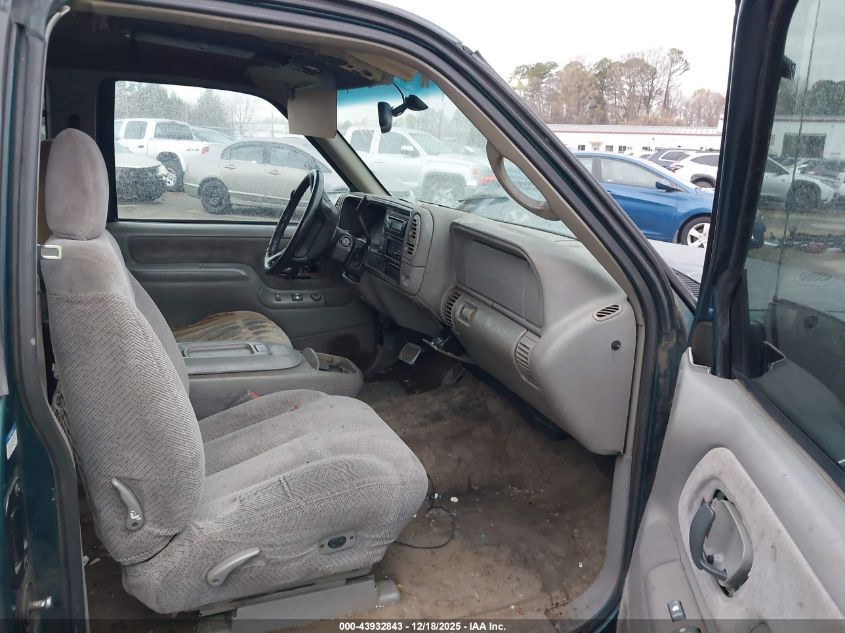 1997 Chevrolet C1500 Fleetside VIN: 2GCEC19R6V1217634 Lot: 43932843