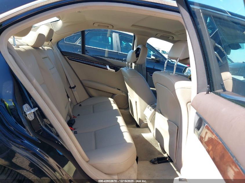 2014 Mercedes-Benz C 250 Sport VIN: WDDGF4HB8EA962242 Lot: 43932878