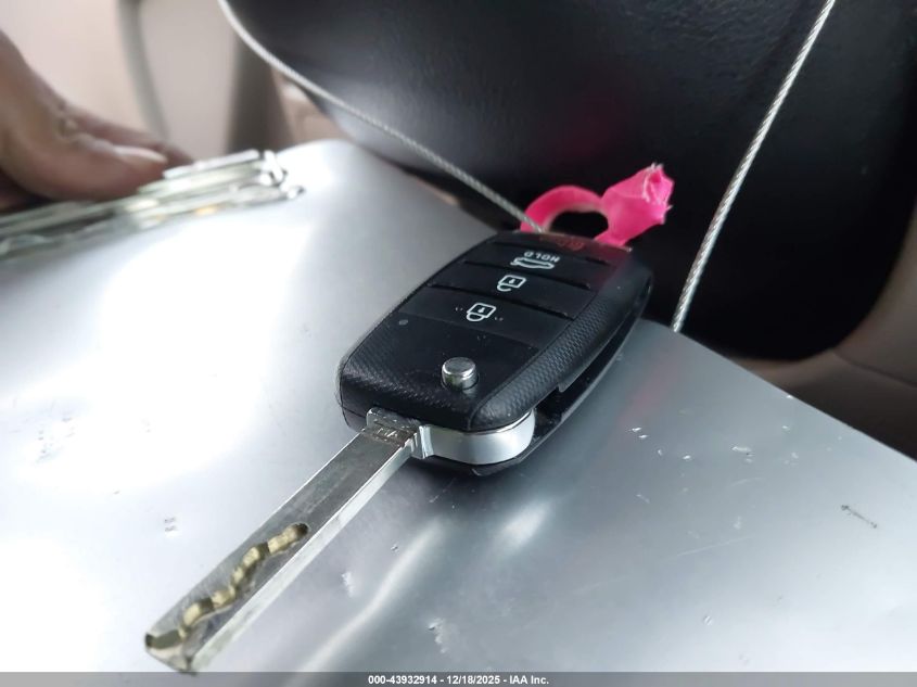 2016 Kia Optima Lx VIN: 5XXGT4L39GG118253 Lot: 43932914