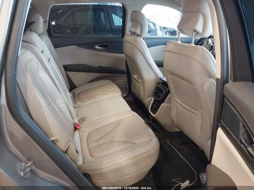 2017 Lincoln Mkx Reserve VIN: 2LMPJ8LR3HBL25367 Lot: 43932916