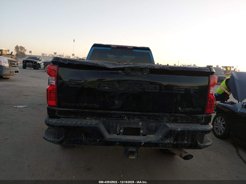 2022 Chevrolet Silverado 2500Hd 4Wd Long Bed Custom VIN: 1GC4YME71NF366304 Lot: 43932922