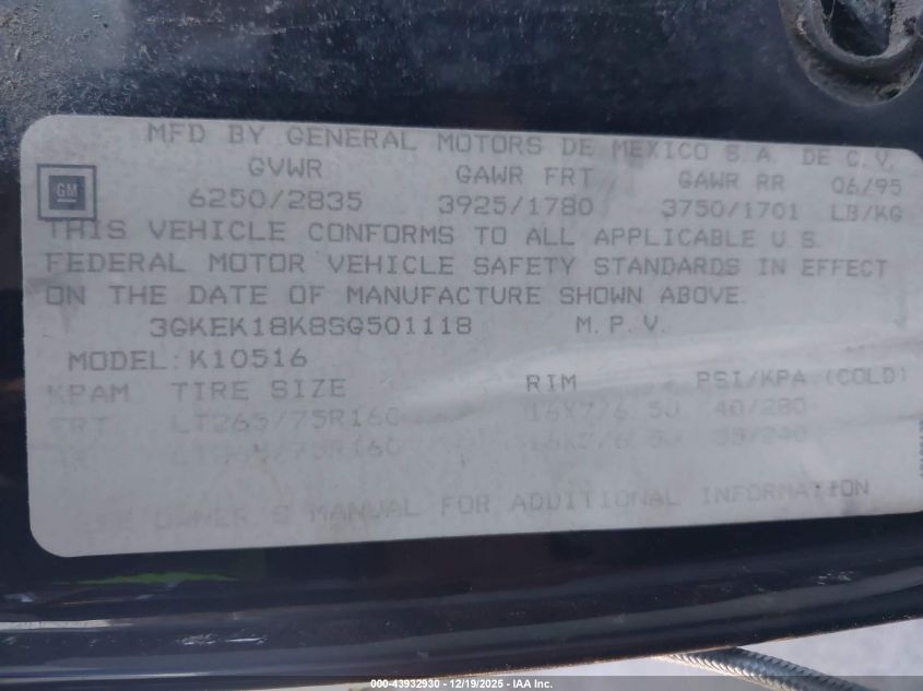 1995 GMC Yukon VIN: 3GKEK18K8SG501118 Lot: 43932930