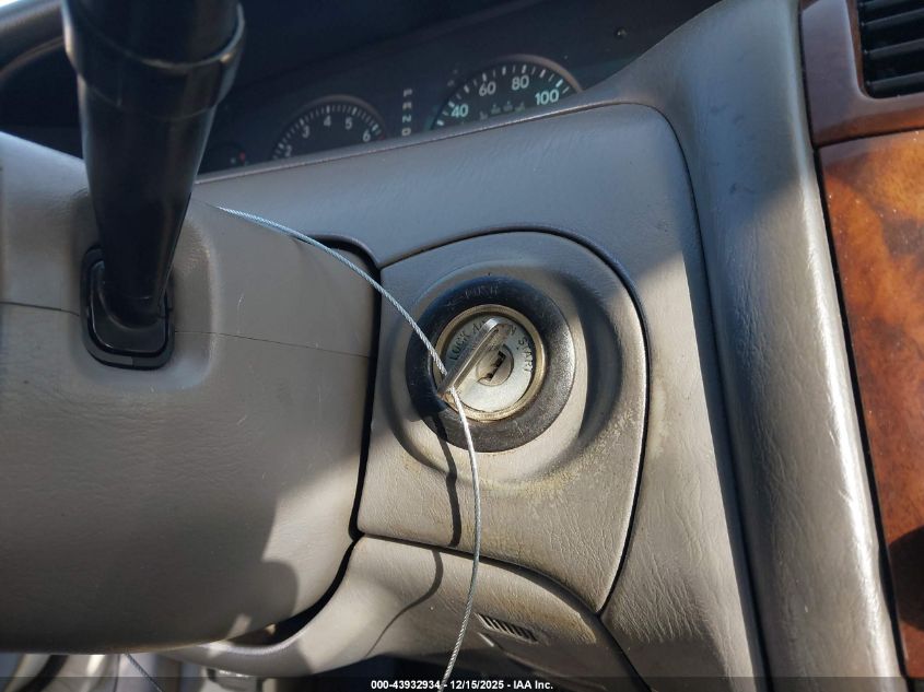 2003 Toyota Avalon Xl VIN: 4T1BF28B63U305150 Lot: 43932934