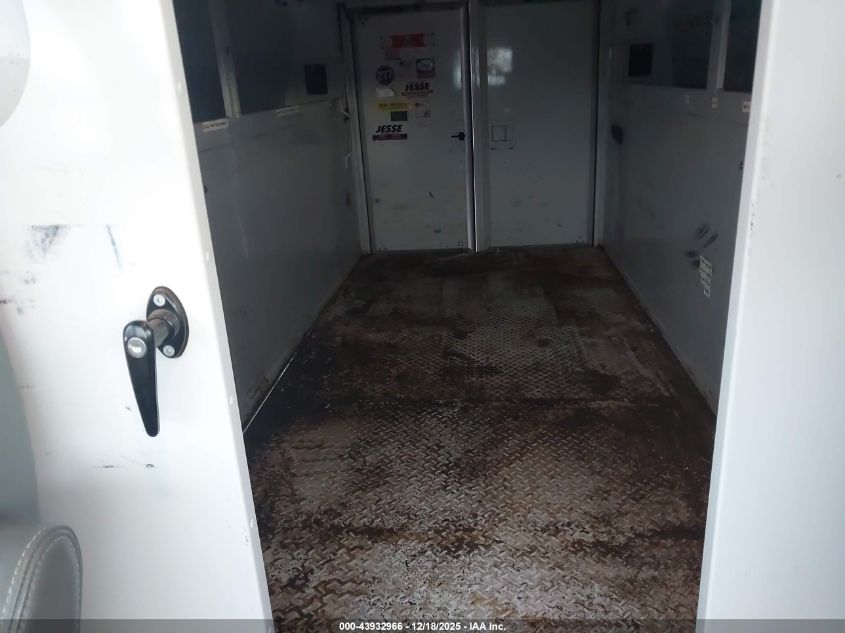 2015 GMC Savana Cutaway 3500 VIN: 1GD072CG0F1220883 Lot: 43932966