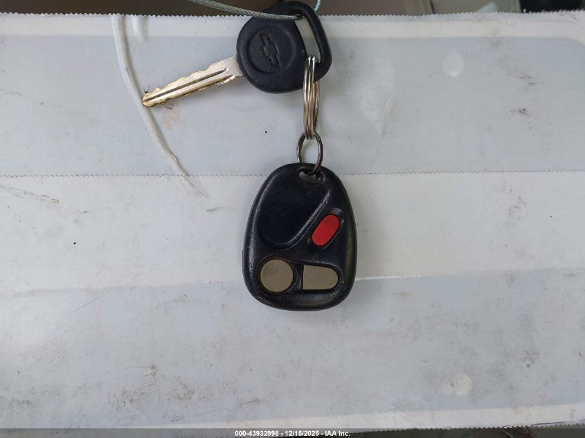 2002 Chevrolet Suburban 1500 Lt VIN: 3GNFK16T22G308675 Lot: 43932998