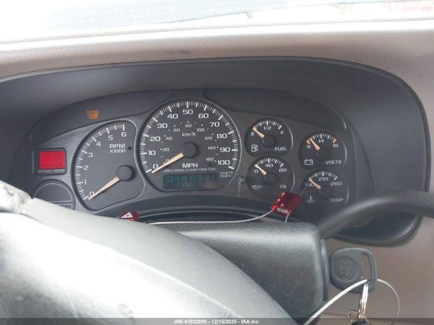 2002 Chevrolet Suburban 1500 Lt VIN: 3GNFK16T22G308675 Lot: 43932998