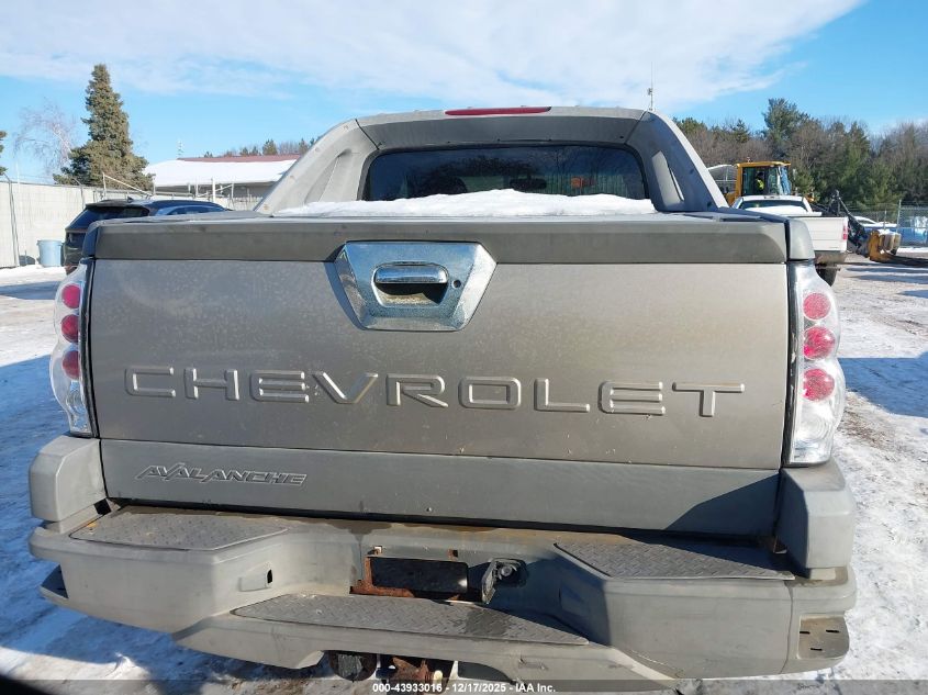 2002 Chevrolet Avalanche 1500 VIN: 3GNEC13T82G109983 Lot: 43933016
