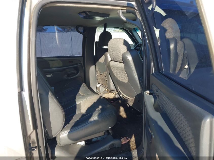 2002 Chevrolet Avalanche 1500 VIN: 3GNEC13T82G109983 Lot: 43933016