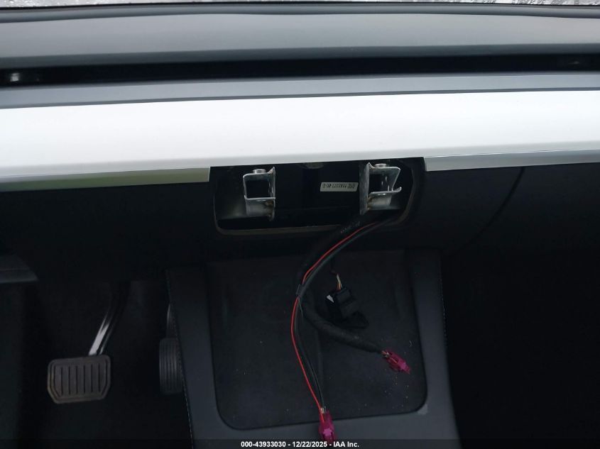 2021 Tesla Model Y Long Range Dual Motor All-Wheel Drive VIN: 5YJYGDEE9MF158368 Lot: 43933030