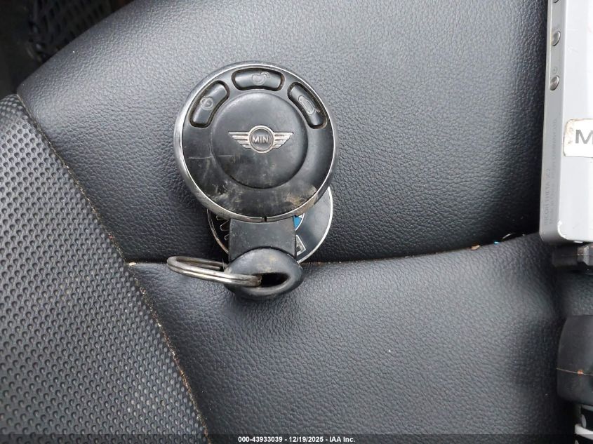 2012 Mini Cooper Clubman VIN: WMWZF3C57CT189292 Lot: 43933039
