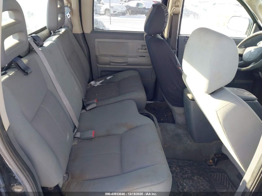 2005 Dodge Dakota Slt VIN: 1D7HW48N25S273631 Lot: 43933048