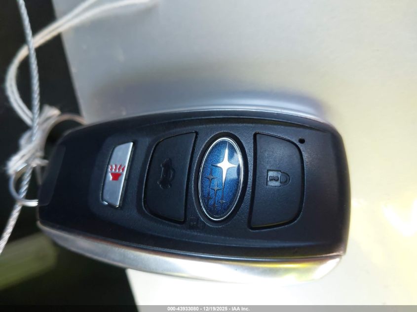 2025 Subaru Crosstrek Premium VIN: JF2GUHDC7S8338569 Lot: 43933080