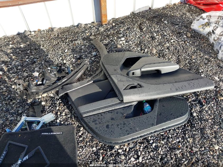 2025 Subaru Crosstrek Premium VIN: JF2GUHDC7S8338569 Lot: 43933080