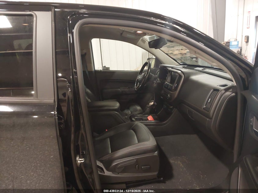 2022 GMC Canyon At4 W/Leather