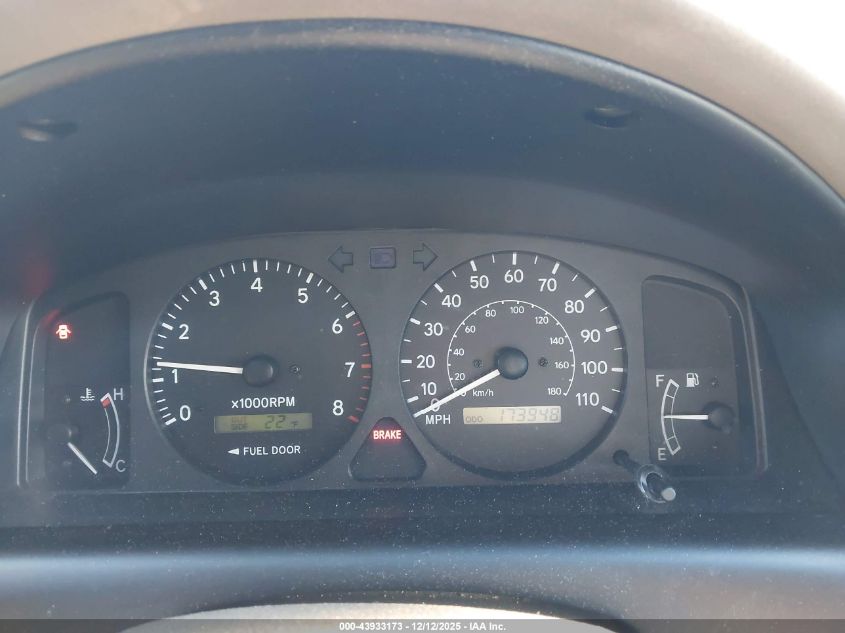 2002 Toyota Corolla Le VIN: 2T1BR12E62C529586 Lot: 43933173