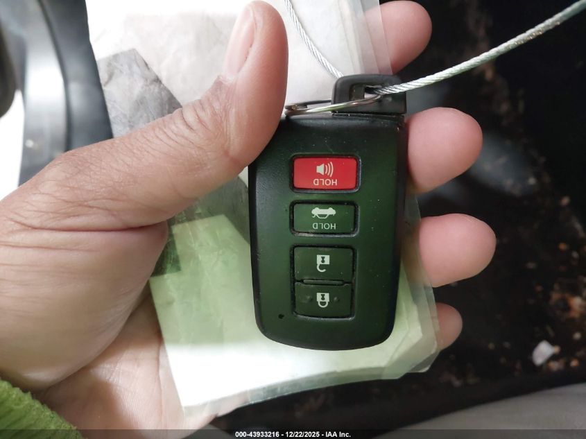 2013 Toyota Avalon Hybrid Xle Touring VIN: 4T1BD1EB1DU012942 Lot: 43933216