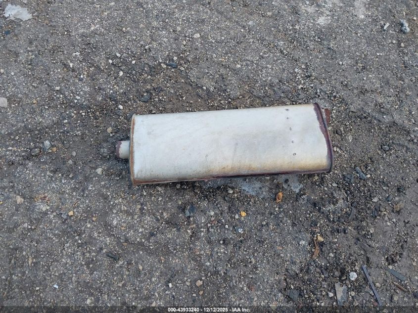 2001 Jeep Cherokee Sport VIN: 1J4FF48S11L593173 Lot: 43933240