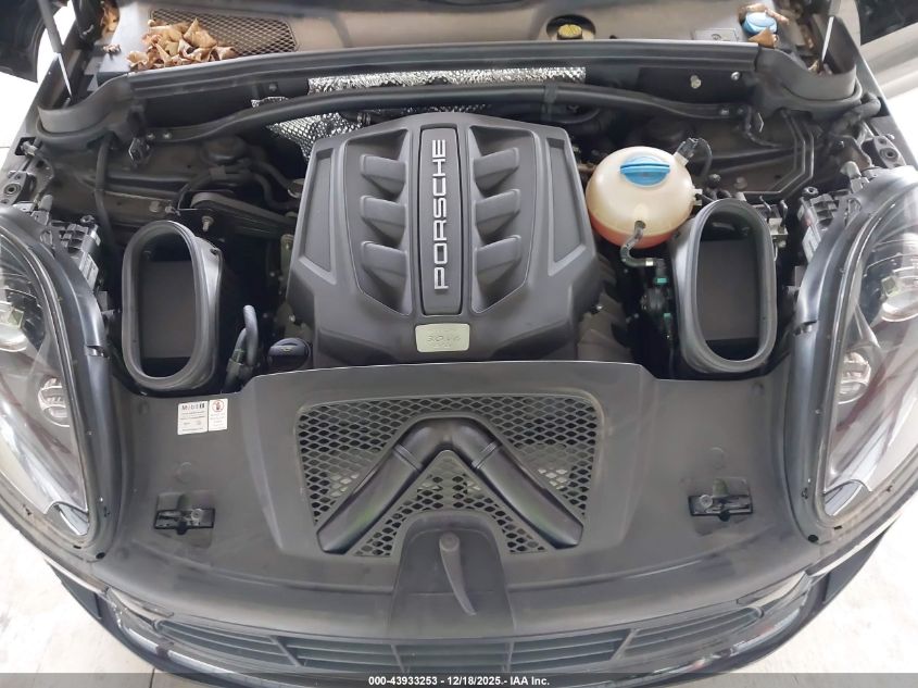 2018 Porsche Macan Gts VIN: WP1AG2A5XJLB64392 Lot: 43933253