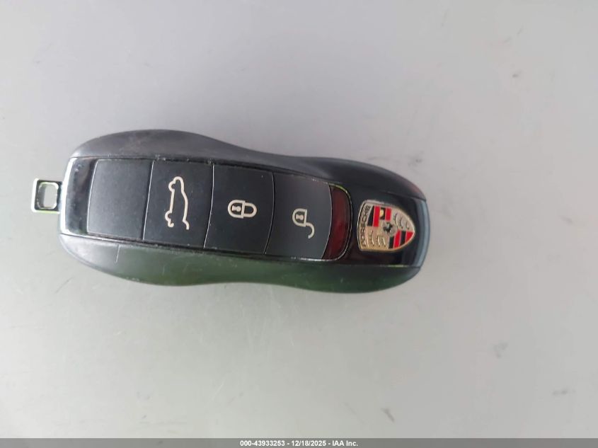 2018 Porsche Macan Gts VIN: WP1AG2A5XJLB64392 Lot: 43933253