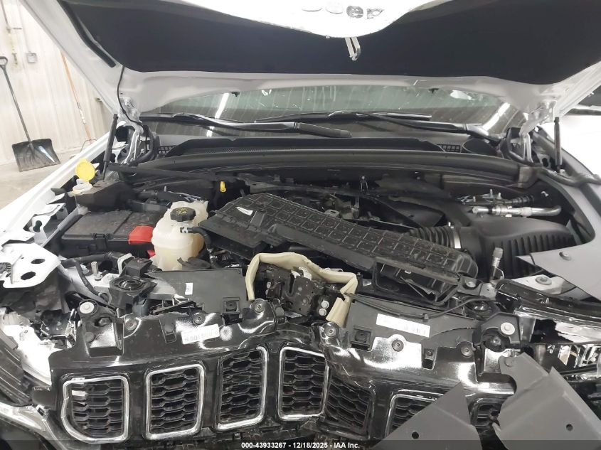 2025 Jeep Grand Cherokee Limited 4X4 VIN: 1C4RJHBG0SC320966 Lot: 43933267