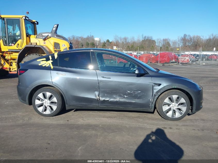 2023 Tesla Model Y Awd/Long Range Dual Motor All-Wheel Drive VIN: 7SAYGDEE3PA197879 Lot: 43933401