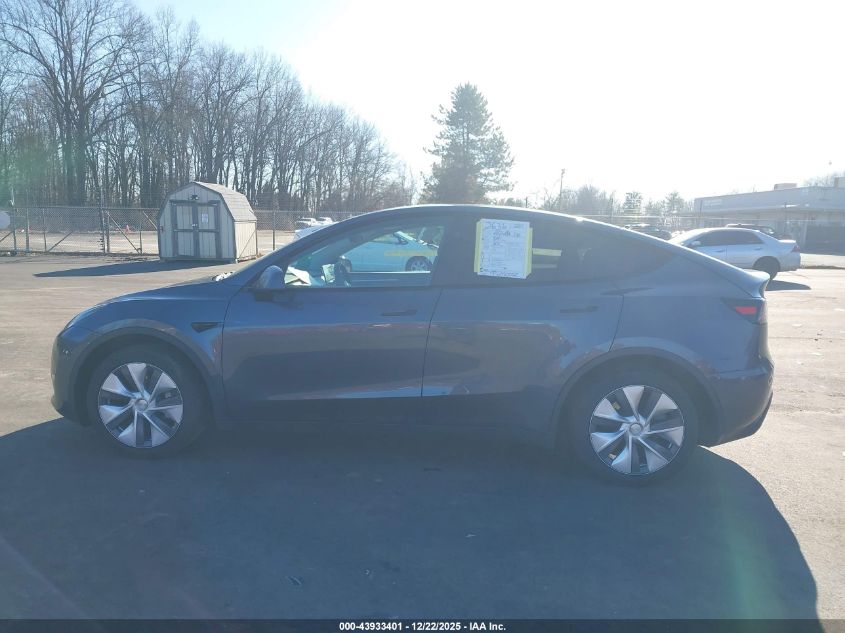2023 Tesla Model Y Awd/Long Range Dual Motor All-Wheel Drive VIN: 7SAYGDEE3PA197879 Lot: 43933401