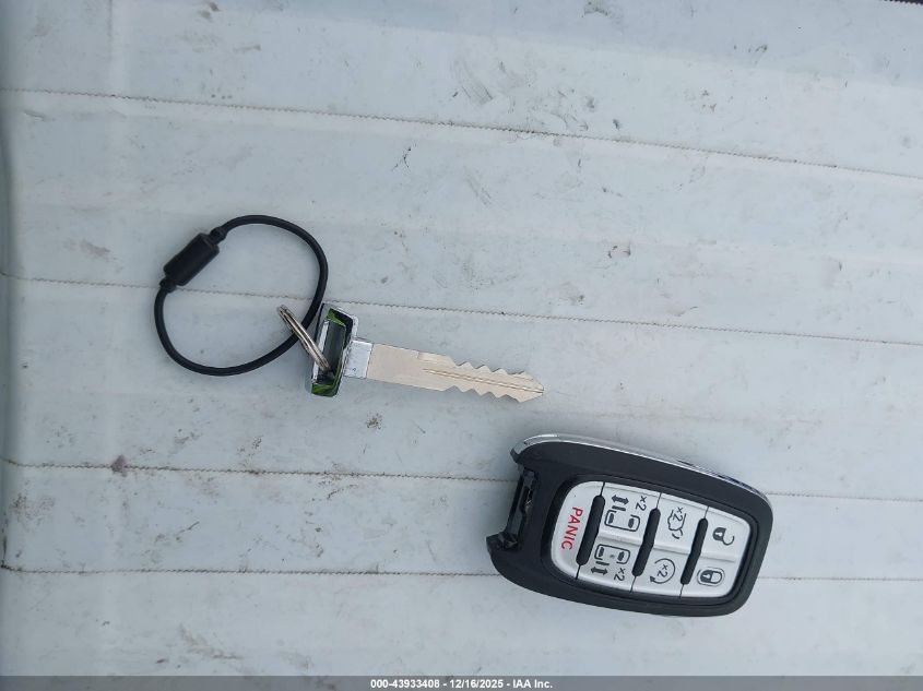 2025 Chrysler Pacifica - 2C4RC1BG6SR554893