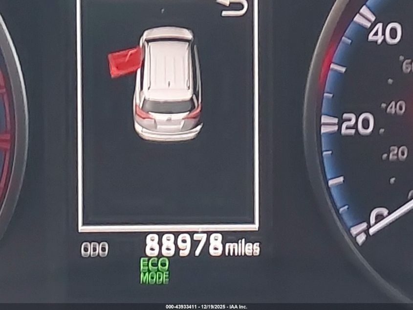 2018 Toyota Rav4 Le VIN: 2T3BFREV9JW740594 Lot: 43933411