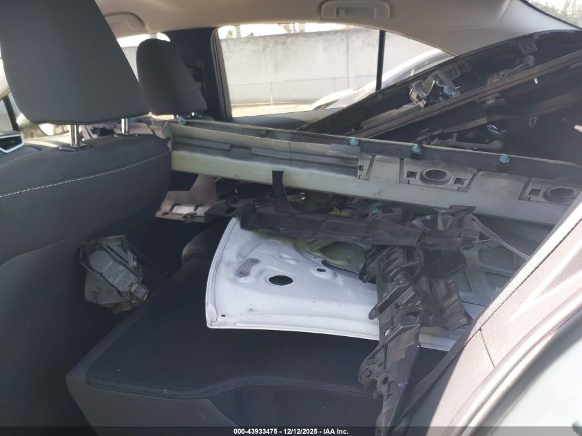 2024 Toyota Corolla Hybrid Le VIN: JTDBCMFE8R3042163 Lot: 43933475