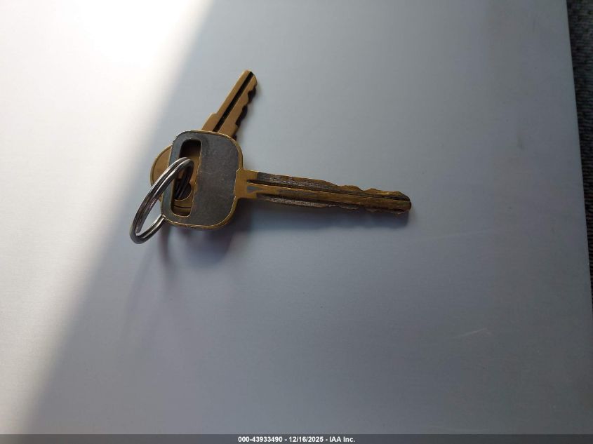 2000 Toyota Tundra Sr5 V8 VIN: 5TBRT3411YS107479 Lot: 43933490