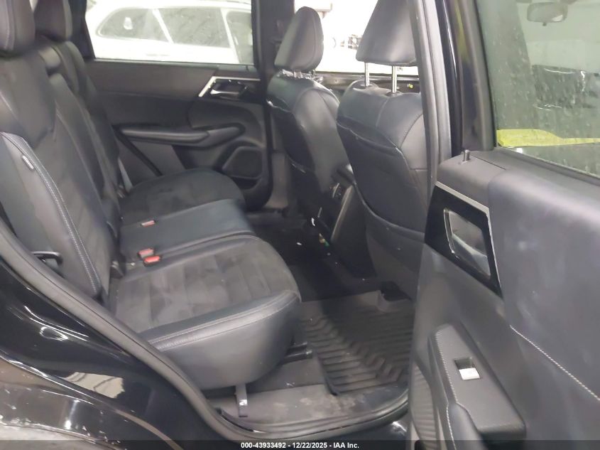 2022 Mitsubishi Outlander Black Edition S-Awc/Se 2.5 S-Awc/Se Launch Edition S-Awc VIN: JA4J4UA88NZ017131 Lot: 43933492