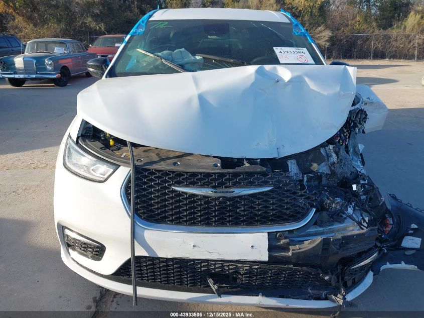 2025 Chrysler Pacifica Select VIN: 2C4RC1BG4SR530642 Lot: 43933506