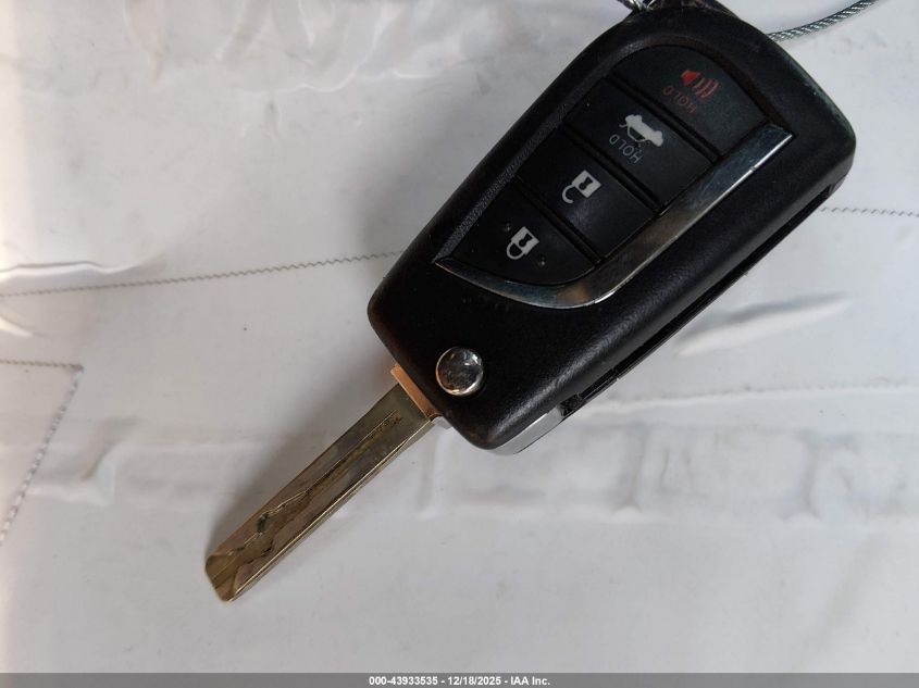 2021 Toyota Camry Le VIN: 4T1C11AK2MU590762 Lot: 43933535