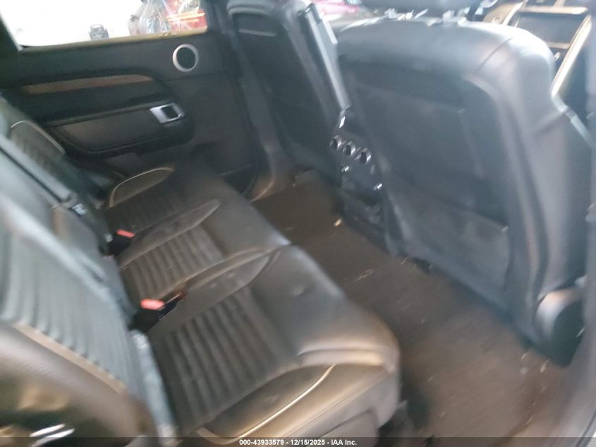 2018 Land Rover Discovery Hse Luxury VIN: SALRT2RV9JA077091 Lot: 43933579