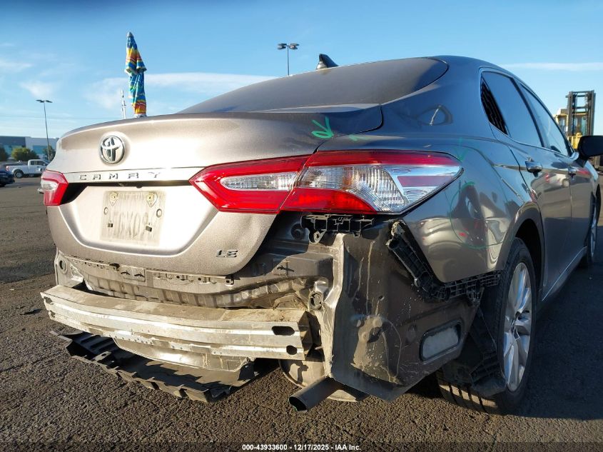 2018 Toyota Camry Le VIN: 4T1B11HK9JU613869 Lot: 43933600