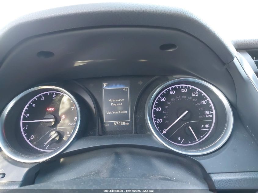 2018 Toyota Camry Le VIN: 4T1B11HK9JU613869 Lot: 43933600