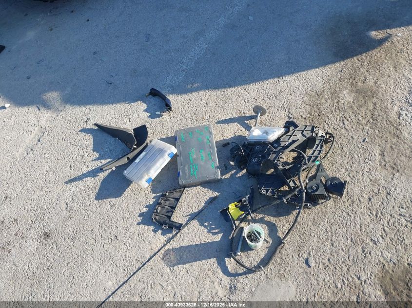 2022 Chevrolet Silverado 1500 Ltd 4Wd Short Bed Rst VIN: 1GCUYEED9NZ227211 Lot: 43933626