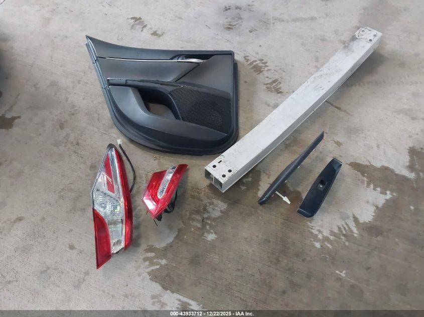 2018 Toyota Camry Le VIN: JTNB11HK4J3002265 Lot: 43933712