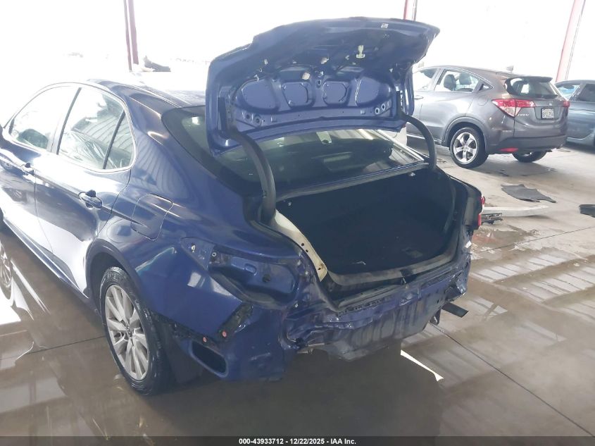 2018 Toyota Camry Le VIN: JTNB11HK4J3002265 Lot: 43933712